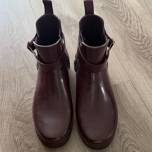 Hunter Women's Deep Burgundy Chelsea Rain Booties with Buckle - Picture 2 of 5